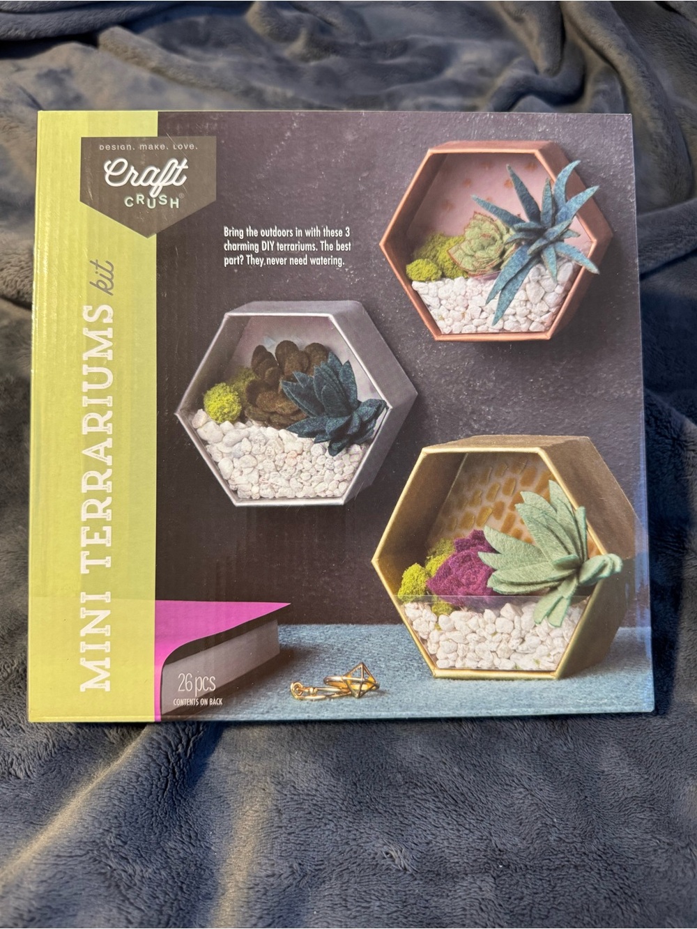 Craft Crush Mini Terrariums Kit, Makes 3 Hexagon Faux Succulent Scenes, Age 13+